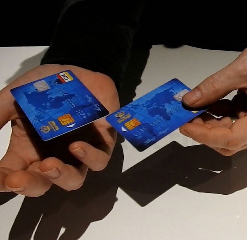 Floating Credit Card