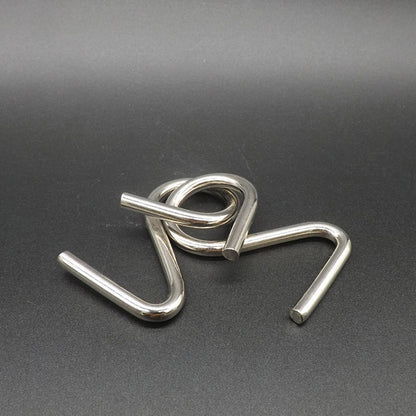 Snake Buckle Wire Puzzle